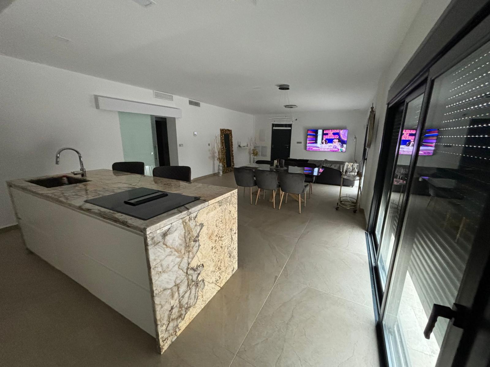 49782_WhatsApp Image 2024-11-12 at 19.49.35 (5).jpeg